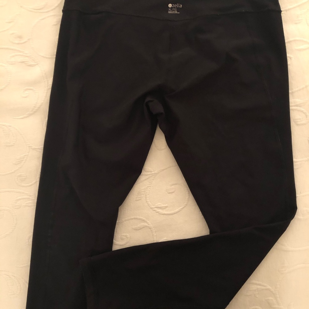 Black XL Zella Live In full length leggings.